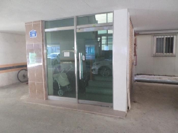 목록2. 주택 공동현관문