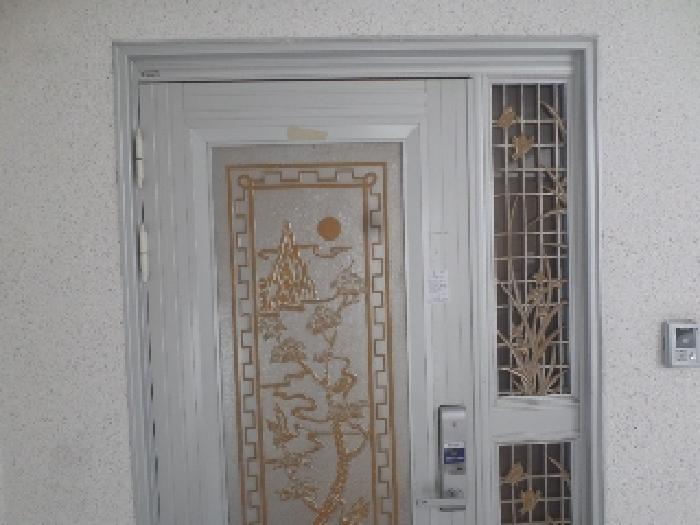 목록2. 404호 출입문