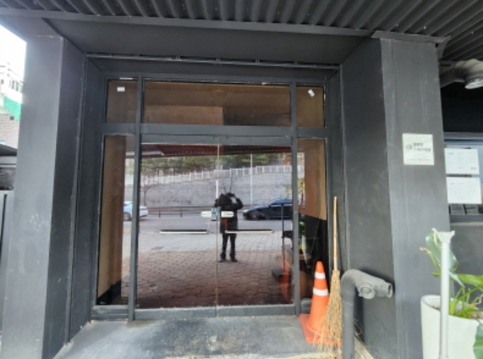 공동 출입구 모습