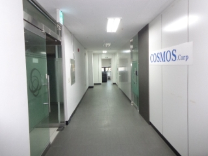 [목록 2] 지상 4층 복도의 모습