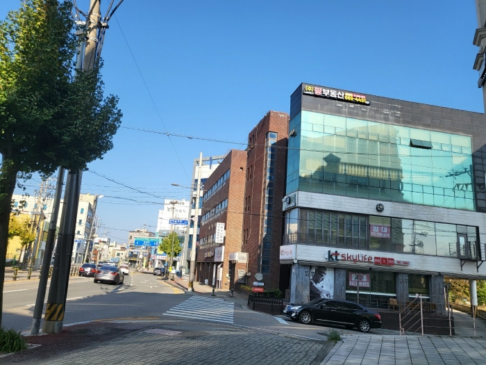 본건 북서측도로