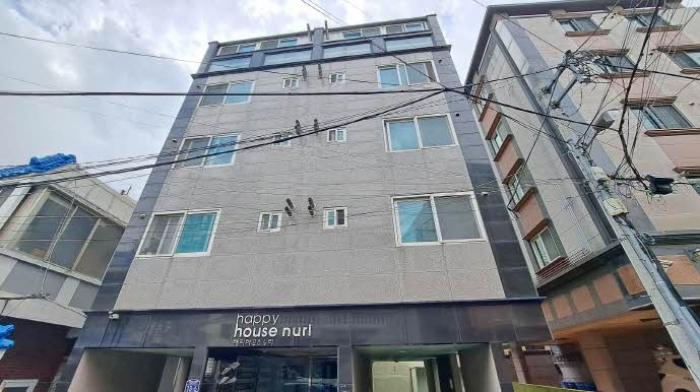 본건 외부 전경