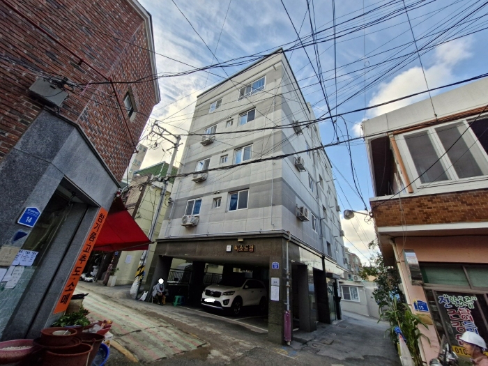 본건 토지 및 건물과 주위환경