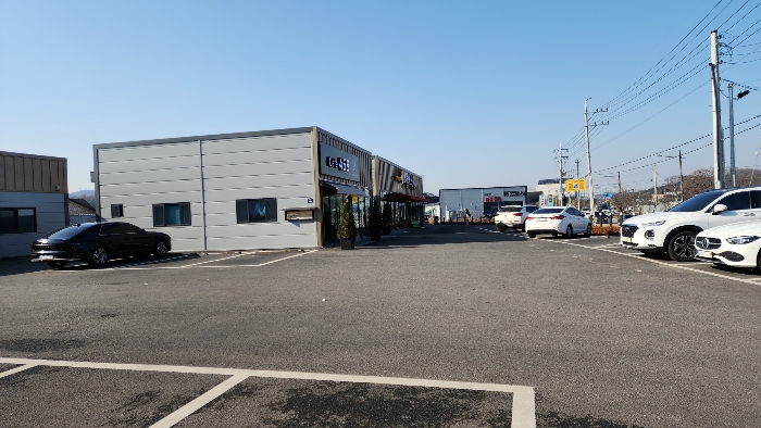 기호1토지 중 전면부위 -- 북동측에서 촬영