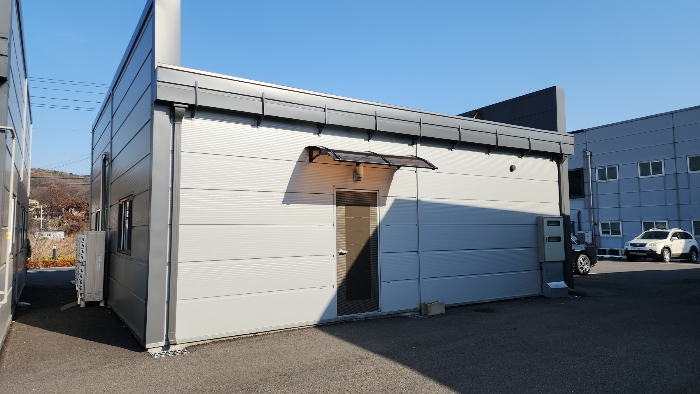 기호4 건물 남서측 전경 -- 왼쪽 사진 짤린 건물이 기호2 건물