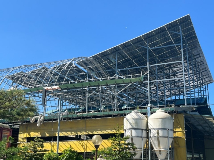 기호 가 건물 상부 태양광설비