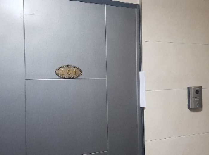 세대현관문(104호)