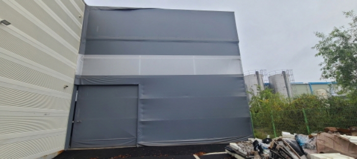 목록 1 토지상 제시외 천막조 가시설물 전경