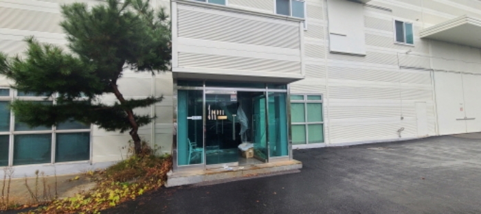 목록 2 건물 출입구 전경