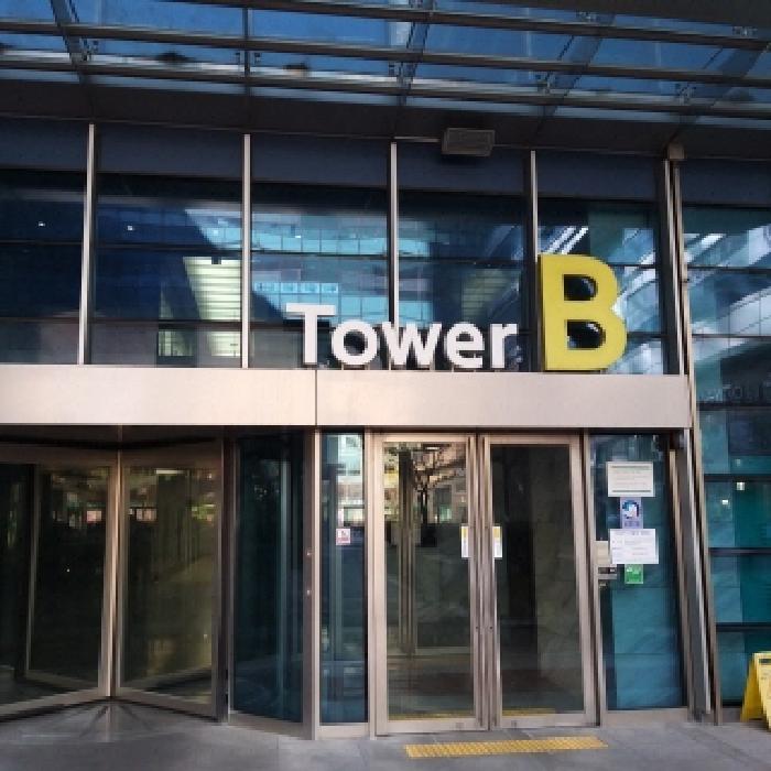 공동 출입문(목