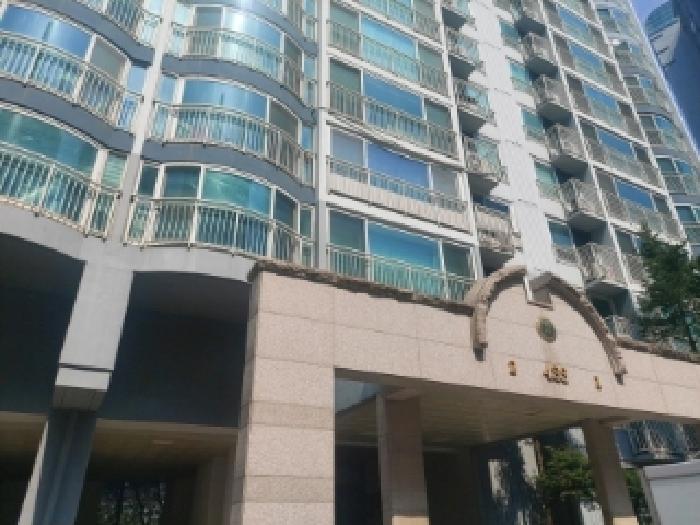 건물 전체 전경