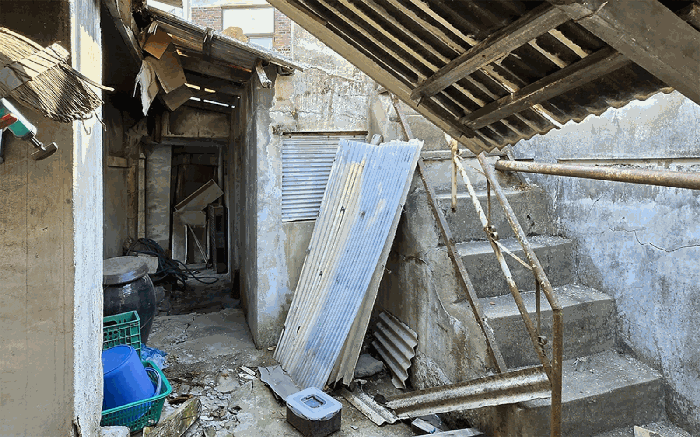 6. 제시외 건물 ㉠