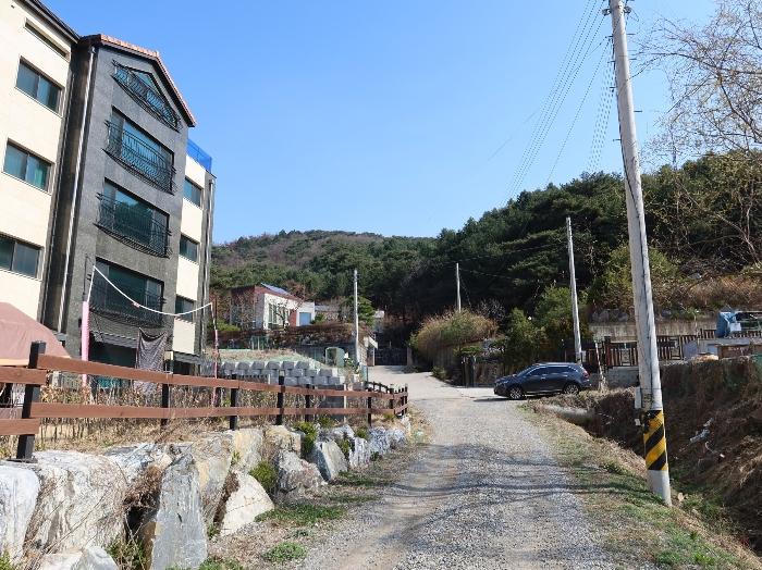 남서측에서 촬영