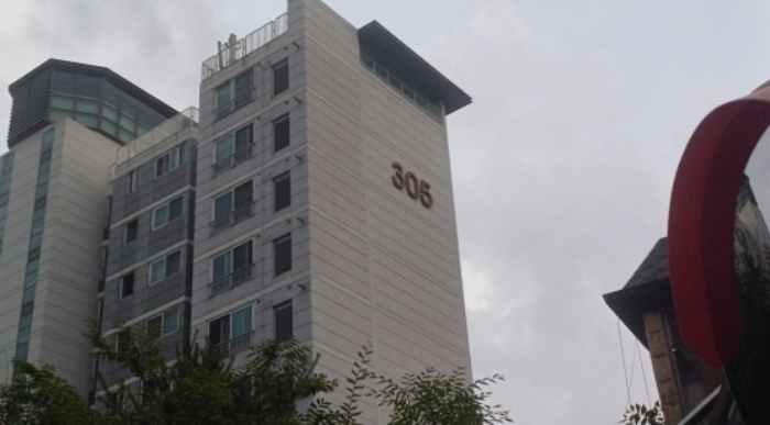 305동 건물전경