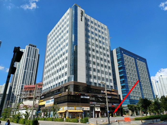 본건 건물 전경