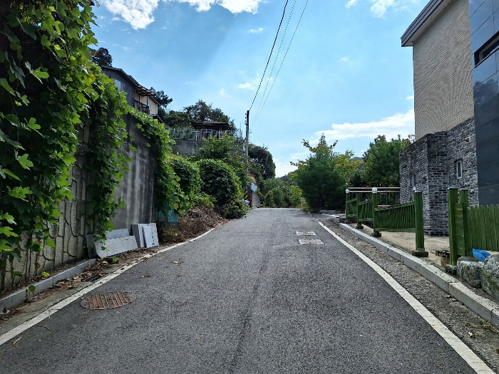 [일련번호 4(도로)(일련번호 1-3 서측 도로)(북측에서 촬영)]