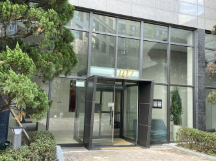 107동 공동출입구