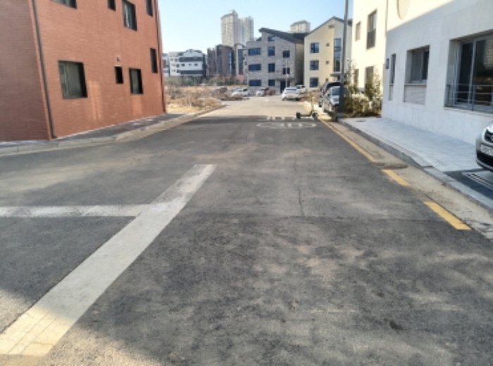 * 본건 목적물 인접도로 전경