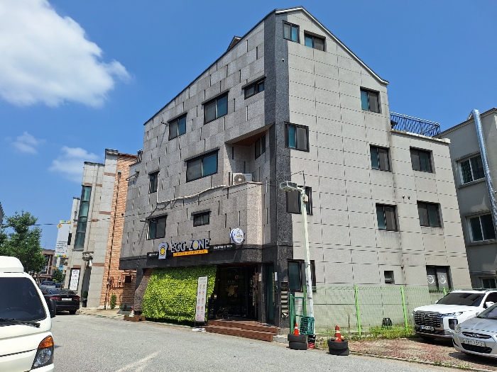 본 건 및 제시외건물(ㄱ)