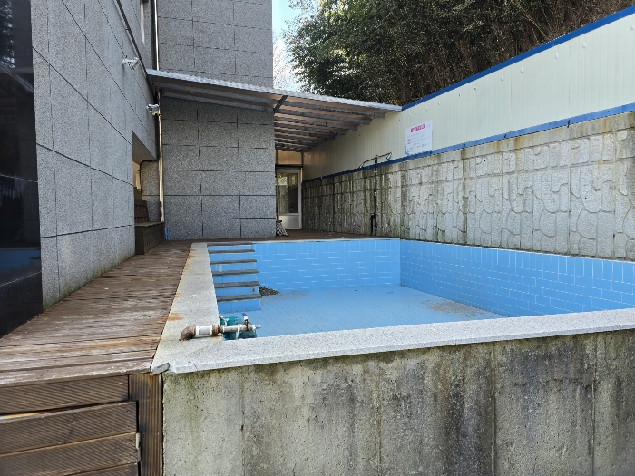 제시외구축물(①) 전경