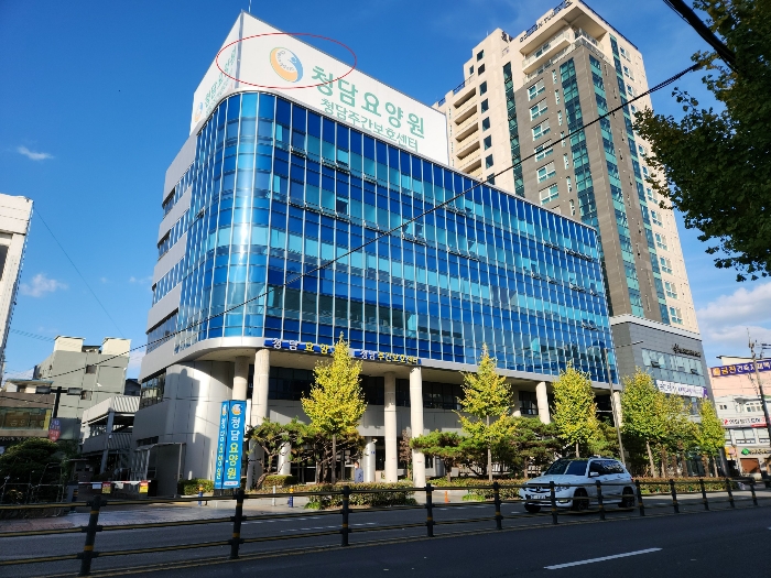 옥외 광고탑 등
건물에 포함평가