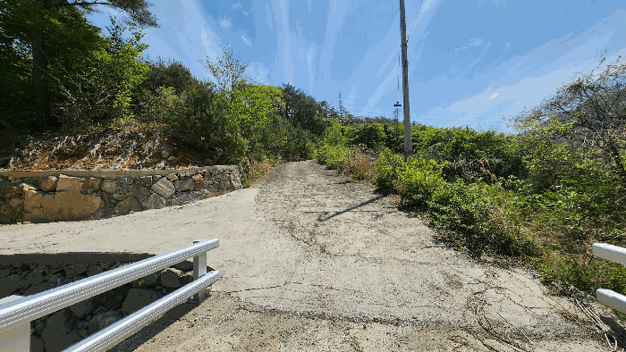 【본건 내부도로 진입부 전경】