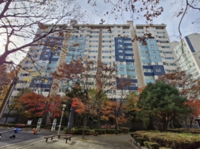 건물 전경 (뒷쪽)