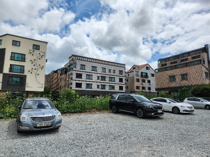 본 건 근 경(서측에서 촬영)