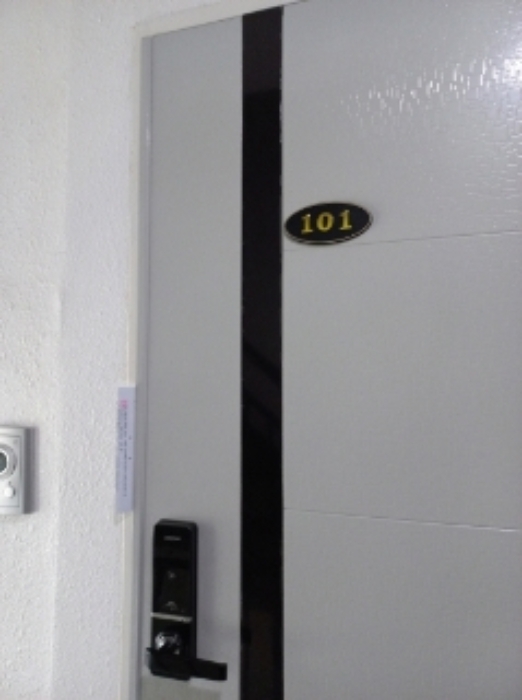 1층 101호 세대출입문