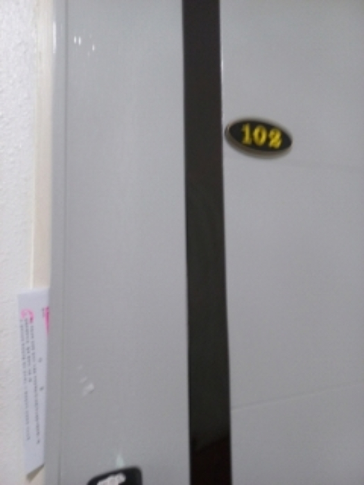 1층 102호 세대출입문