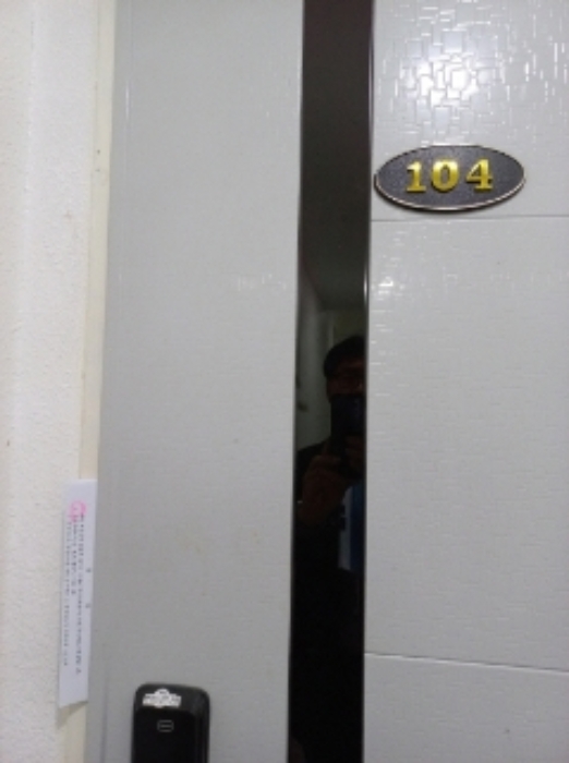 1층 104호 세대출입문