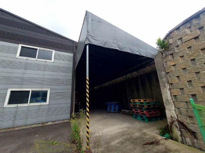 제시외(ㄴ):파이프조 천막지붕(창고)