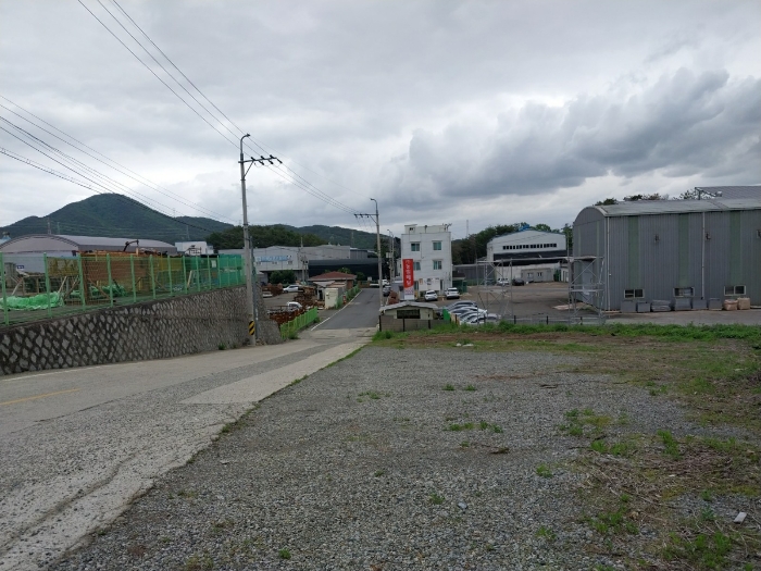 남동측에서 본 공장 전경