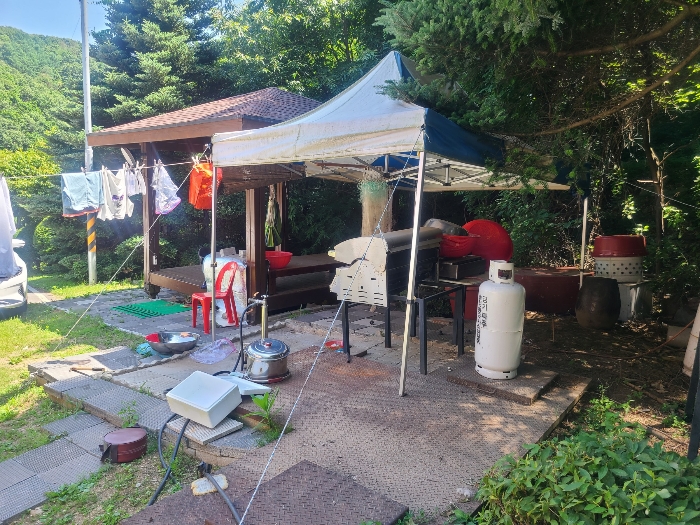 제시외(ㅇ)및 본건4 지상물