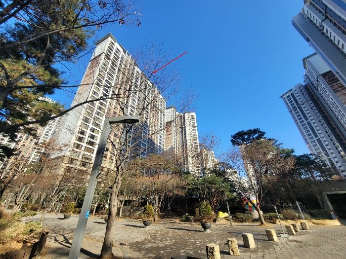 본건 소재동 전경(107동)