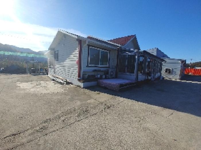 제시외 (ㅈ) 부속거실 모습