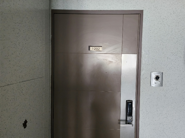 대상물건 출입문