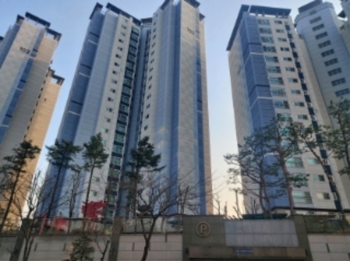 건물 전체 전경