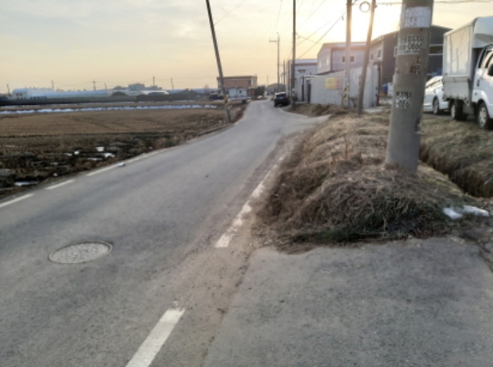 * 본건 목적물 인접도로 전경