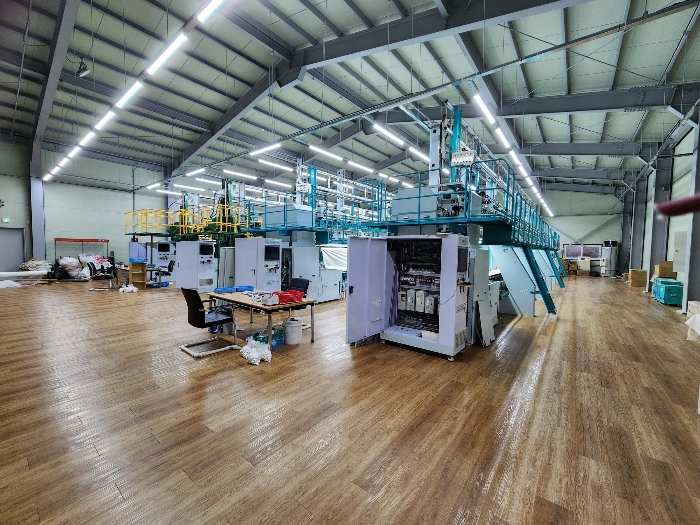 가) 내부 및 기계