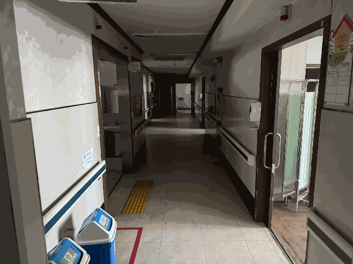 기호 4) 2층 내부