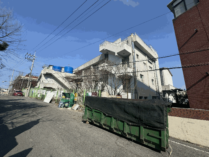 본건 전경(서측에서 촬영)