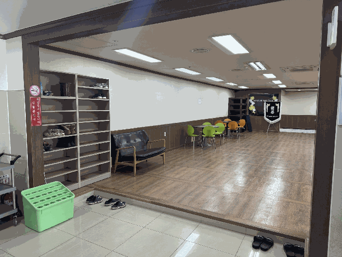 기호 5) 1층 내부