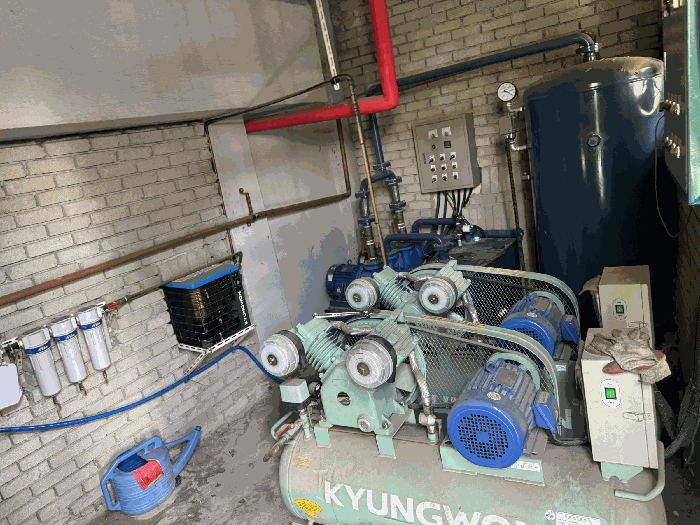 기호 7) 1층 내부