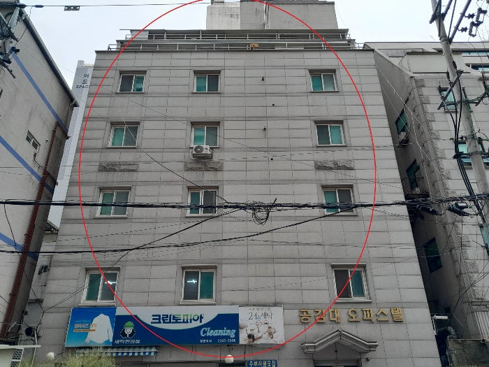 본건이 속한 건물전체전경(오피스텔쪽)