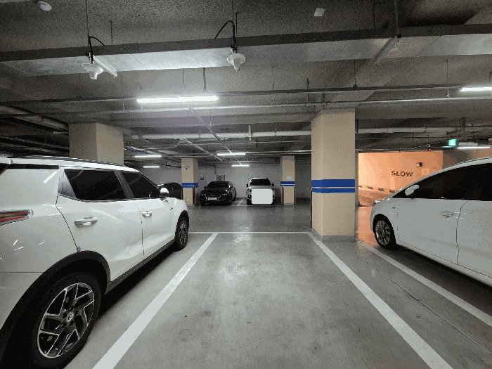 지하 주차장