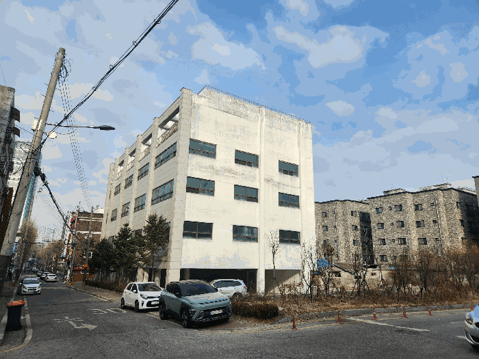 본건 전경(남동측에서 촬영)