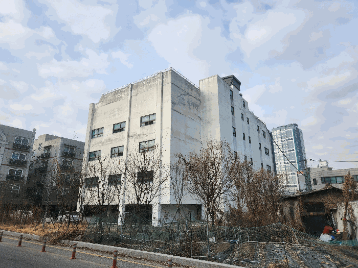 본건 전경(북동측에서 촬영)