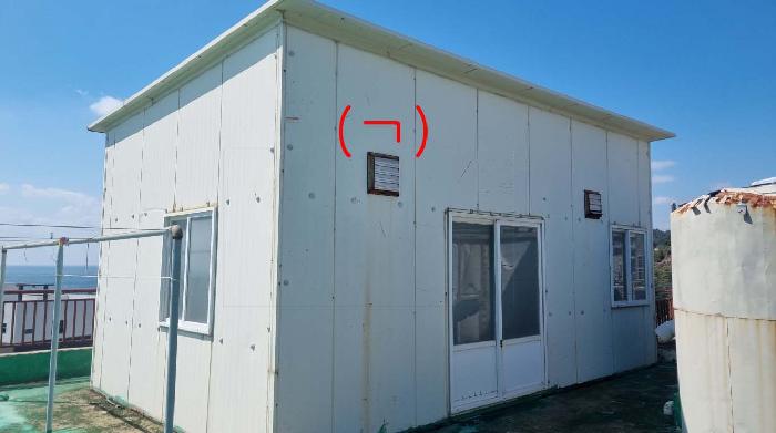 소재지2(서귀동 637-2) 제시 건물 옥상에 소재한 제시외 건물(ㄱ)