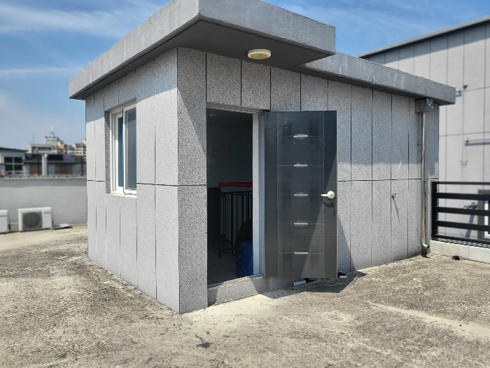 [제시외 건물 기호㉠(계단실)]